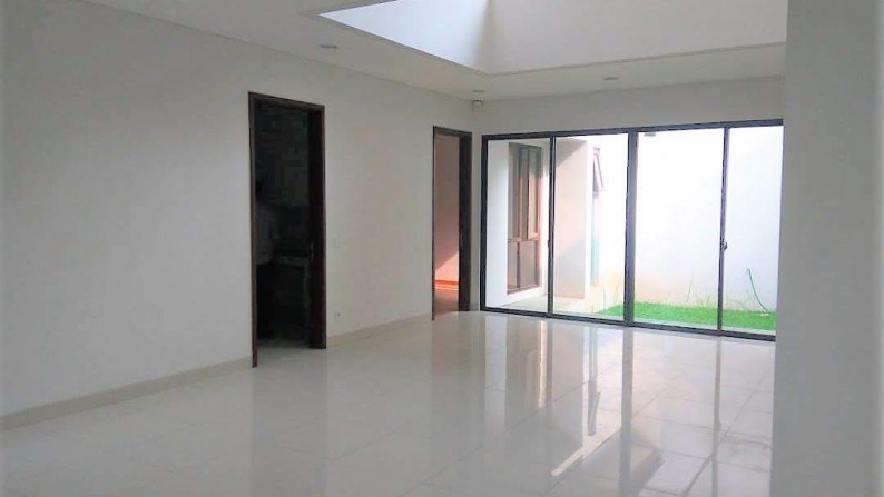 DIJUAL RUMAH  DI BSD  BARU PRESTIGIA EMINENT  