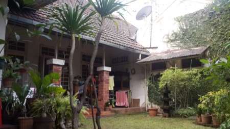 JUAL Rumah di Cipete Jalan Damai Lokasi Sangat Strategis