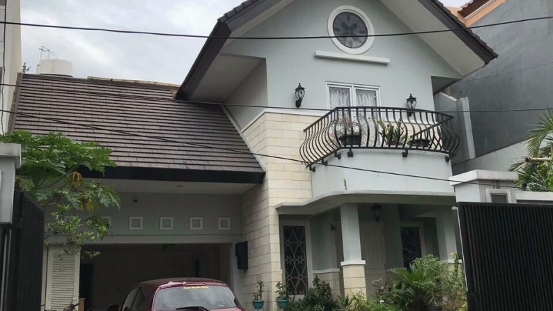  Rumah  Mewah  2 lantai  luas  asri nyaman di pejaten barat 