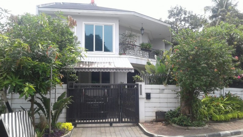 Rumah Nyaman dan Siap Huni di Kawasan Menteng, Jakarta Pusat