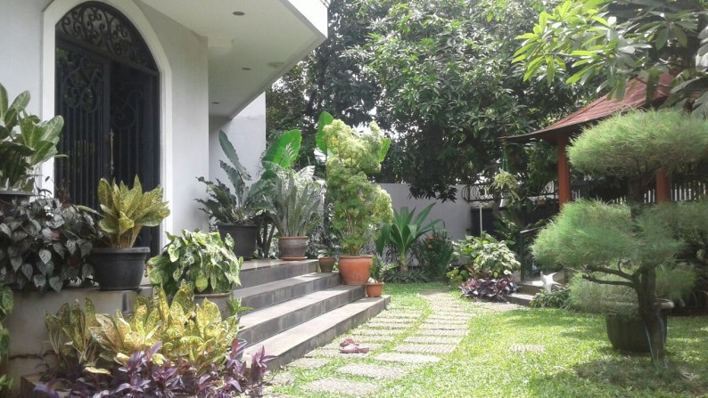 Rumah Nyaman dan Siap Huni di Kawasan Menteng, Jakarta Pusat