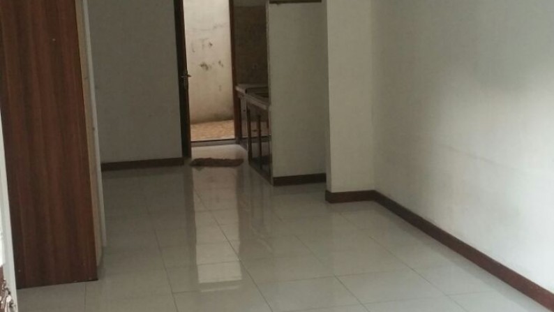 Rumah Nyaman dan Siap Huni di kawasan Villa Bintaro Indah, Jombang