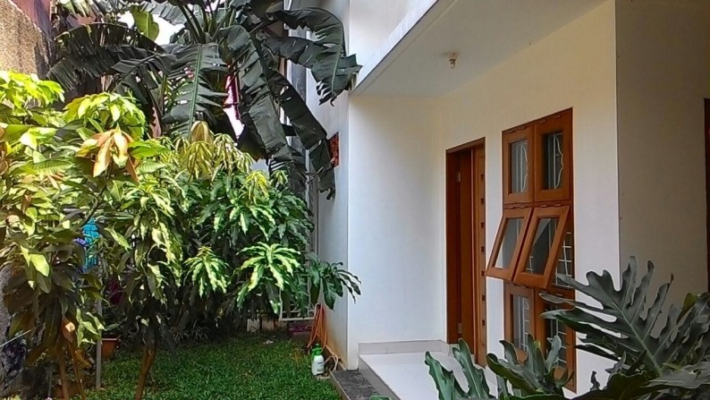 Rumah baru, rumah Cantik, di Bintaro Jaya Sektor 1 Jakarta Selatan