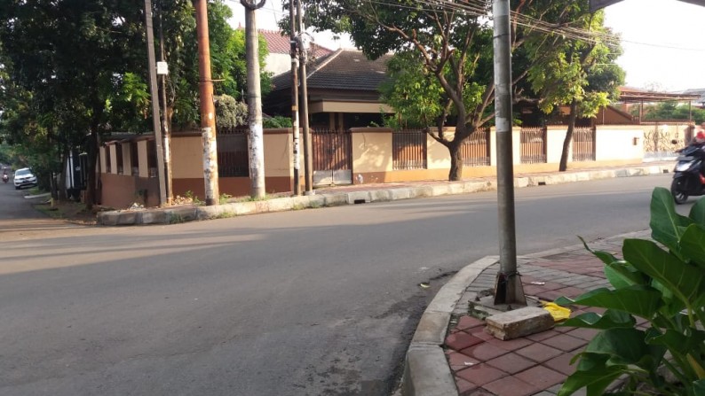 Dijual Rumah Di Jl Raya H Lebar, Meruya