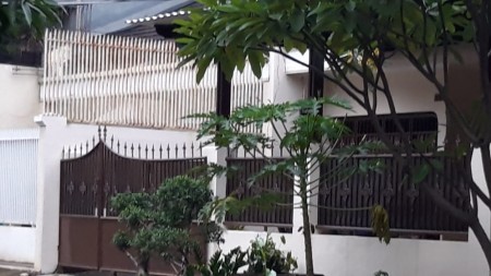 Rumah siap huni  di pondok indah Jakarta selatan