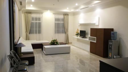 DISEWA APARTEMEN BELEZZA JAKARTA SELATAN