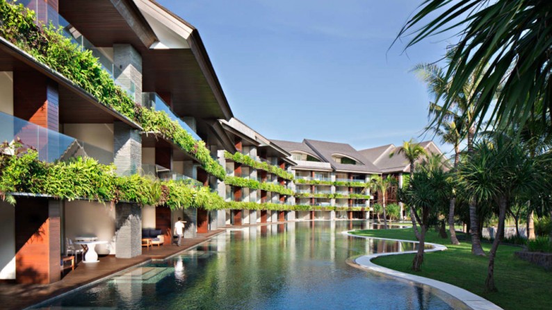 Two Bedroom Luxury Oceanfront Apartment in Echo Beach, Canggu