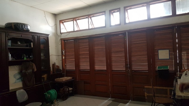 Rumah Lama di CIPETE, Jakarta Selatan DIJUAL HITUNG TANAH