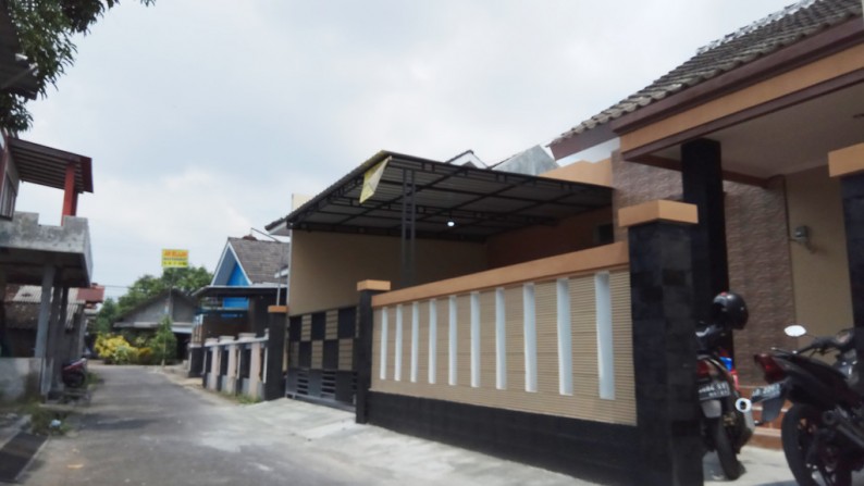 RUMAH BARU SIAP HUNI, UNTUK KELUARGA, HARGA NEGO, PURWOMARTANI.