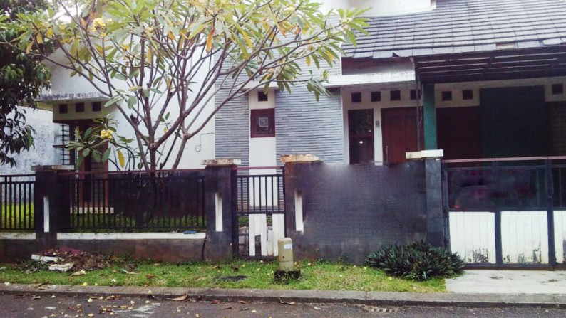 Disewakan Rumah Siap Huni, Strategis, dan Depan Taman @Taman Permata, Bintaro Sektor 9