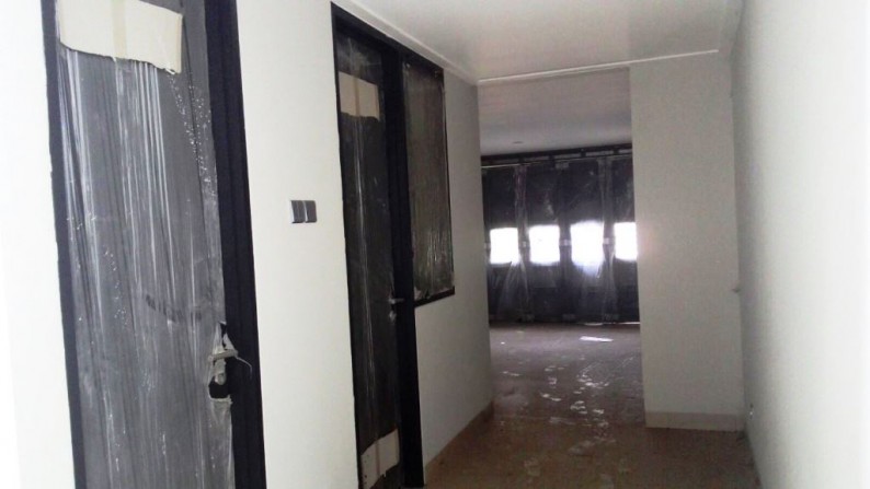 Dijual Rumah di Kebayoran Symphony Bintaro Jaya Sektor 7