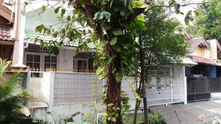 Rumah Siap Huni,lokasi oke di Bintaro Jaya 5