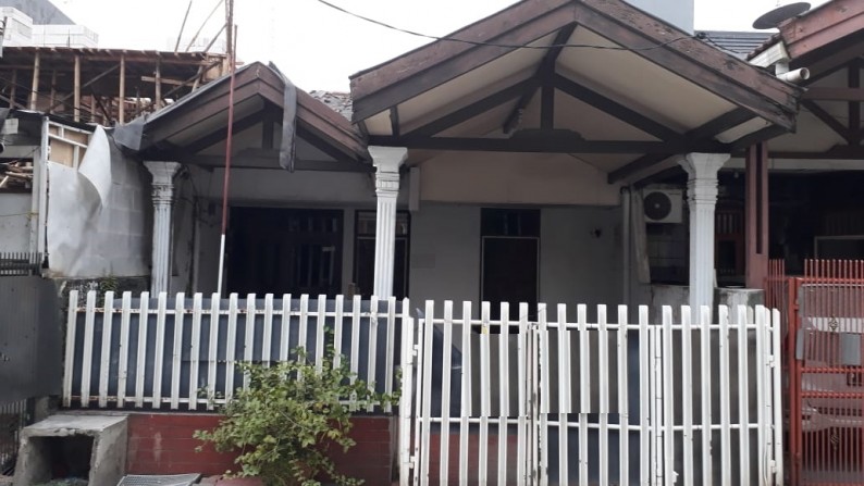 Rumah 1 Lantai  masih layak huni di Kelapa Gading Jakarta Utara