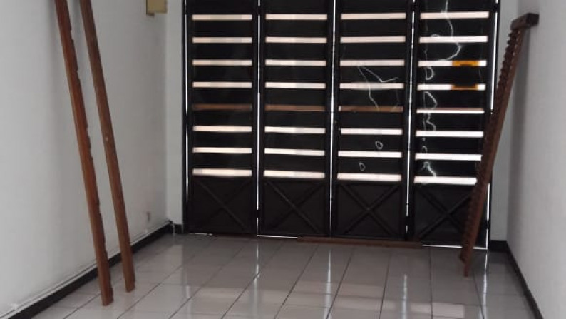 Dijual Rumah Di Palem semi JL. Palem kuning - Karawaci tangerang