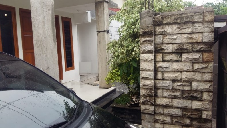 Rumah cantik, siap huni di bintaro