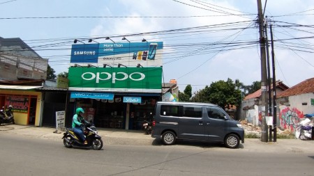 Rumah Pinggir Jalan Di Jl Raden Fatah, Ciledug