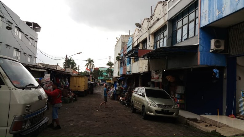 Ruko Siap Pakai, di Pasar Cimanggis @RE Martadinata, Ciputat