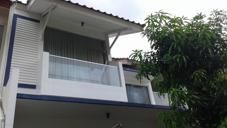 Rumah 2 lantai di Puri Kencana, Puri Indah