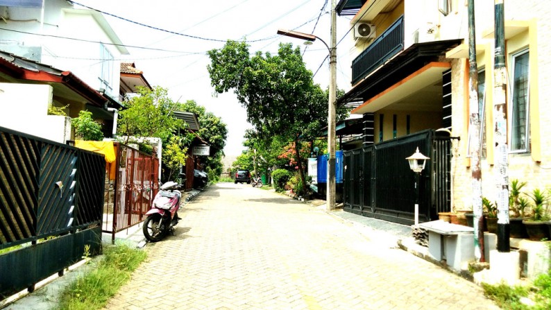 Rumah siap Huni 186m KT5+1 harga 30Jt/Thn, MURAH!!!