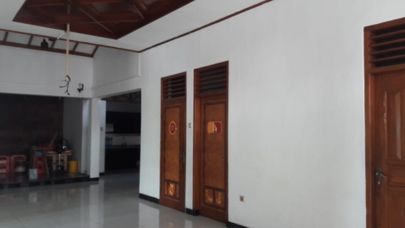 RUMAH LAMA DEKAT SMA 9 JOGJA, DAN GALERIA MALL, SAGAN