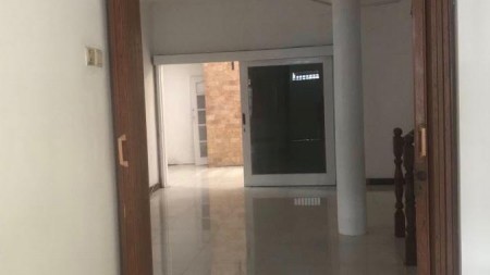 Dijual Rumah, nyaman dan lokasi strategis @Jl. Perkutut Bintaro Sektor 2