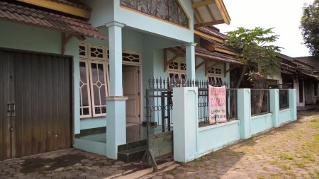 RUMAH MINIMALIS LOKASI STRATEGIS, HARGA EKONOMIS, DI JL GODEAN