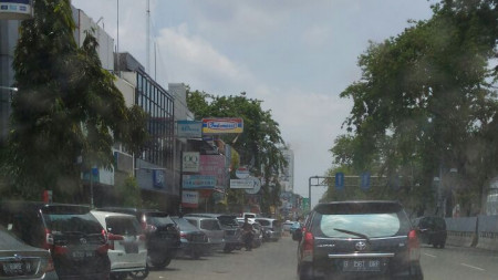 Ruko 2 Lantai langsung buka usaha di boulevard raya - kelapa gading.