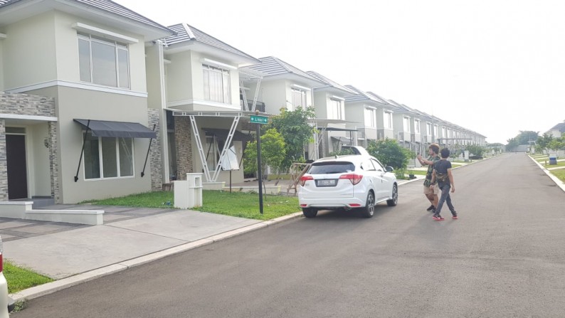 Dijual Rumah di suvarna sutera Tangerang