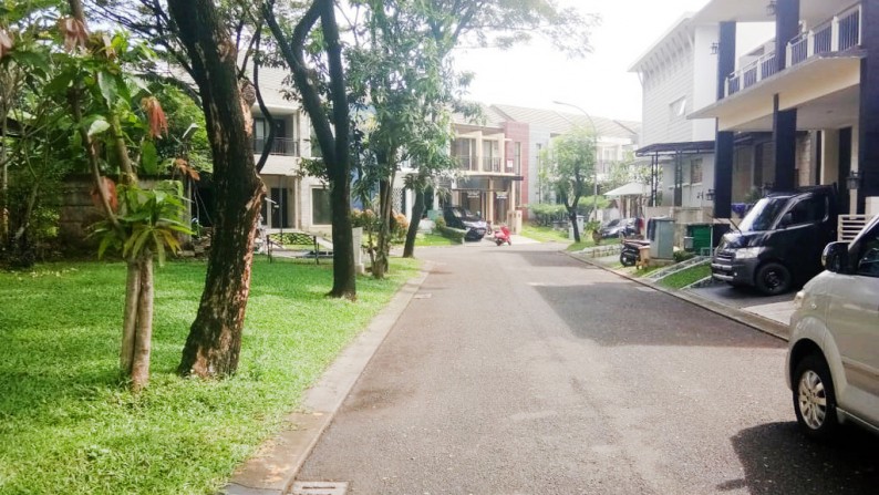 Rumah Nyaman dan Siap Huni di kawasan Cluster Emerald, Bintaro