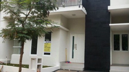 Dijual Rumah Siap Huni, Nyaman dan Lokasi Strategis @Emerald View Bintaro