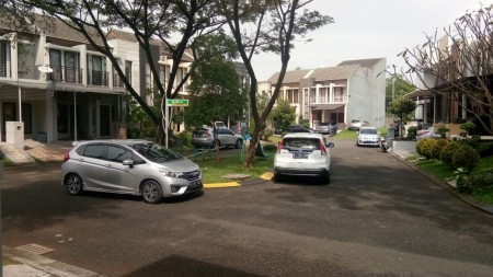 Rumah Nyaman dan Siap Huni di kawasan Cluster Emerald, Bintaro