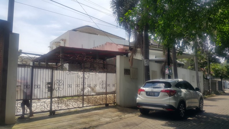 Dijual Rumah Bagus Di Jl Deplu, Jakarta Selatan