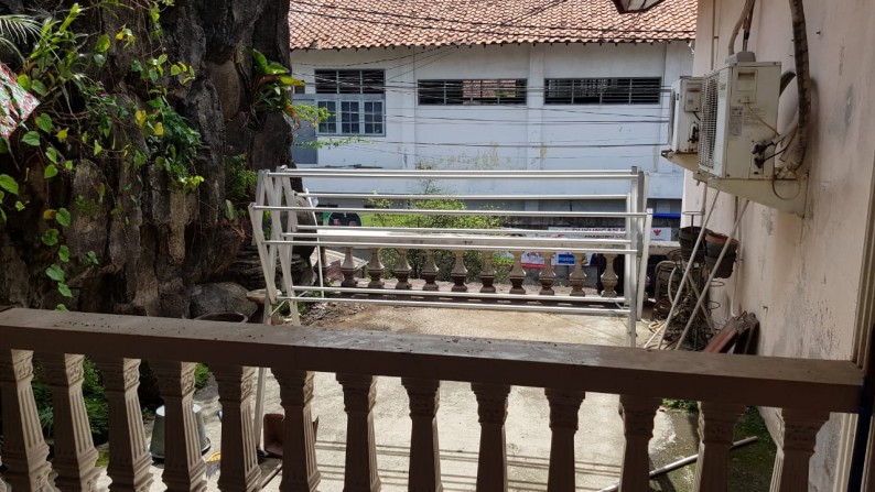 Rumah Dengan Lokasi Bagus Di Pondok Labu