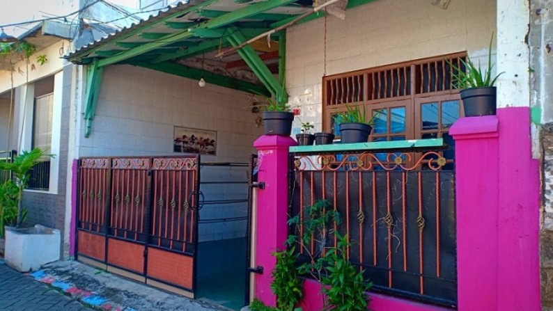 Dijual rumah di JL. Citarum Perum Tangerang