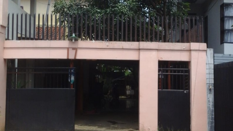 Dijual dan Disewakan Rumah 2 lantai Di Komp Unpas Cigadung Bandung