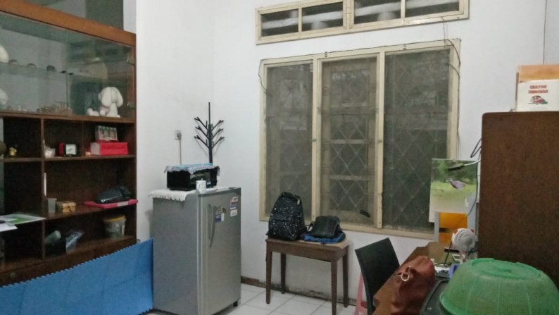 Dijual harga cepat rumah di Roxy, Jakarta Pusat