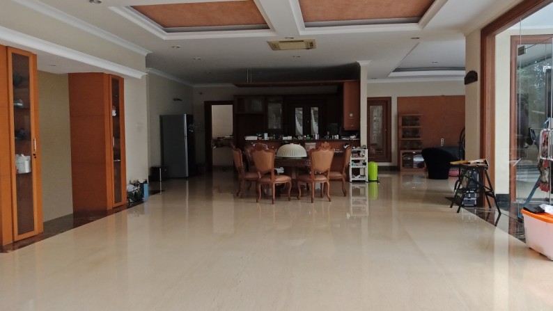 Dijual Cepat Turun Harga Rumah Siap Huni Bukit Gading Mediterania , Kondisi Bagus .