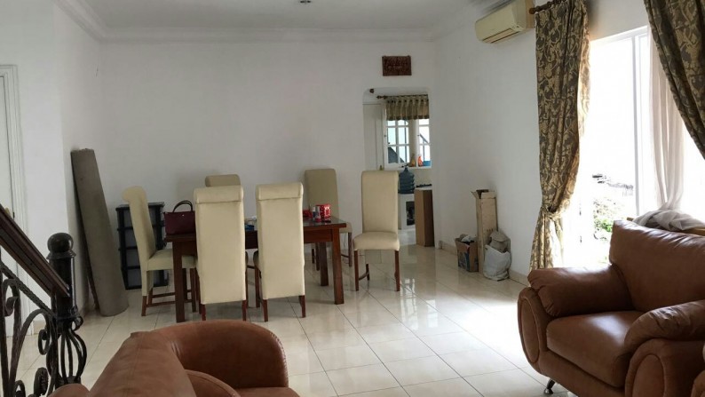 Rumah 2 lantai Fully Furnished Harga nego di Cluster Kota Wisata Cibubur