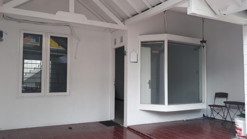 Rumah Cucur Barat ,harga 130 juta/3tahun di sektor 4 Bintaro Jaya