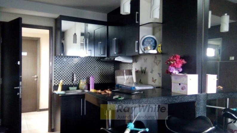 Apartemen semi Furnished siap huni di the Suites Metro