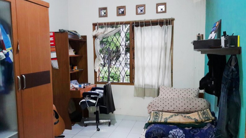 Rumah Dijual Siap Huni, Lokasi Strategis, dan Asri Di Kasuari, Bintaro sektor 9