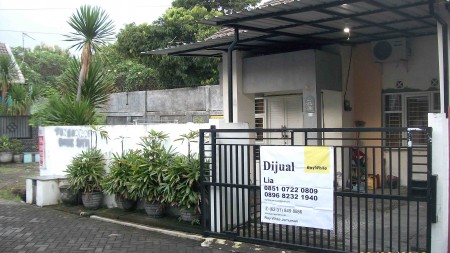 Jual Rumah 1 Lantai, Bagus + Terawat, Jalan depan Paving, Siap Huni, Cocok untuk Pasutri Muda - LIA -