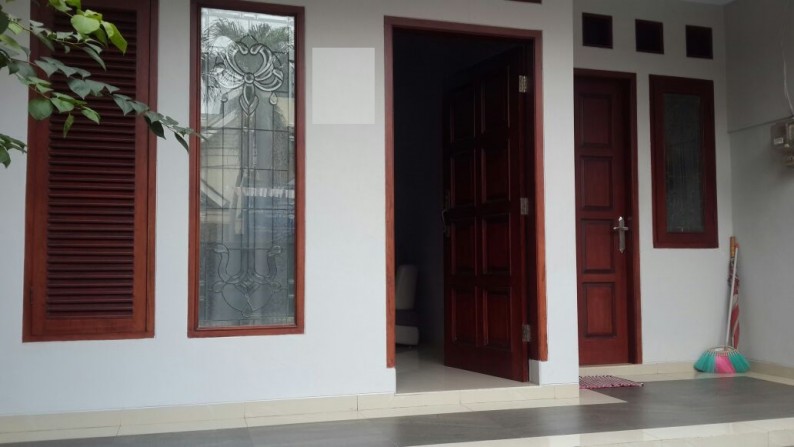Rumah bagus,siap huni di Villa Bintaro Regency