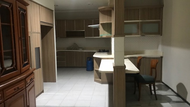 Sewa Rumah Jl Mulawarman Kebayoran Baru