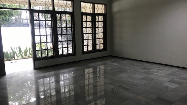 Sewa Rumah Jl Mulawarman Kebayoran Baru