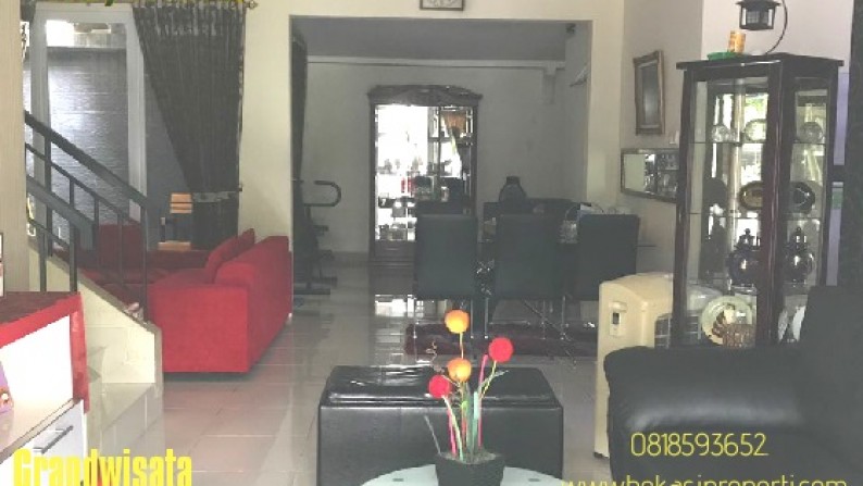 Disewakan rumah grandwisata beserta furnishnya, cluster baru bangunan bagus bersih terawat.