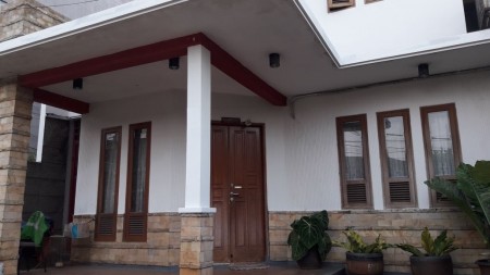 Rumah 2 Lantai Di Duren Sawit