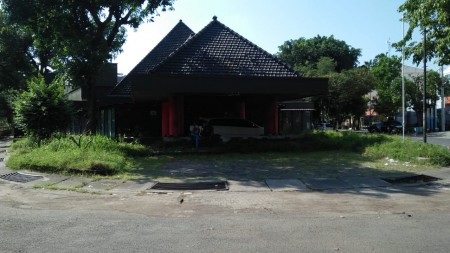 Rumah Pusat Kota cocok untuk resto selangkah dari diponegoro