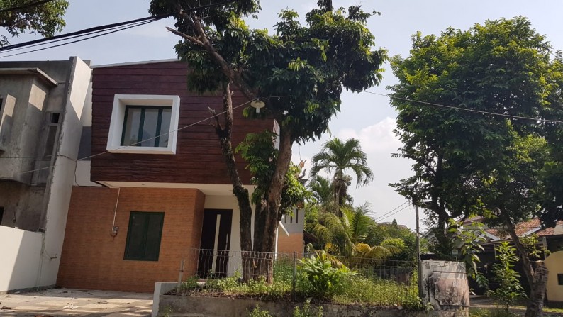 Rumah Siap Huni, Lokasi Strategis, dan Hunian Nyaman @Villa Bintaro Indah