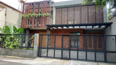 DIJUAL / For Sale  Rumah Modern & Smart Home di Cipete, Jakarta Selatan